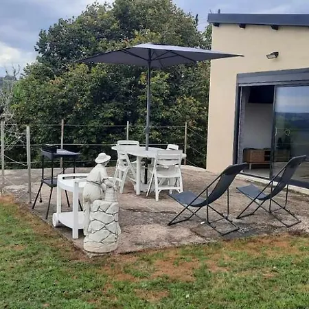 Le Rocher Holiday home Chouvigny